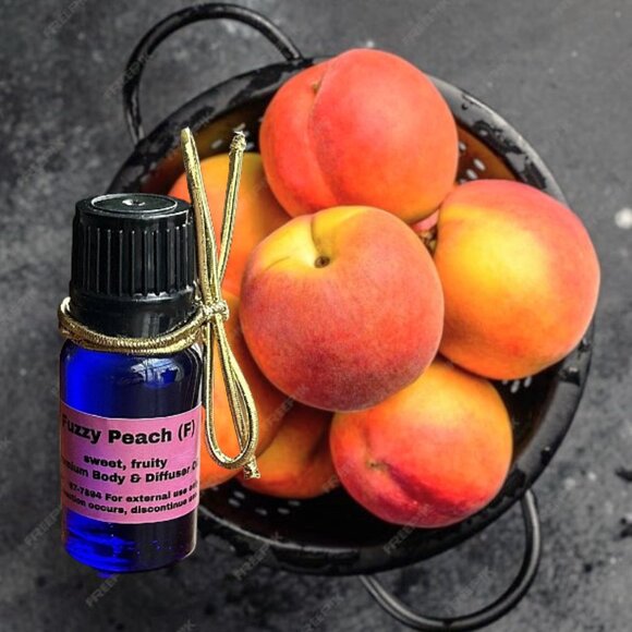 New Fuzzy Peach Body and Diffuser Oil 10ml 🍑 - Picture 1 of 3
